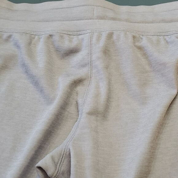 Champion sweat pants, NWOT.  Gray, size Medium. So soft and comfortable. - Picture 6 of 10